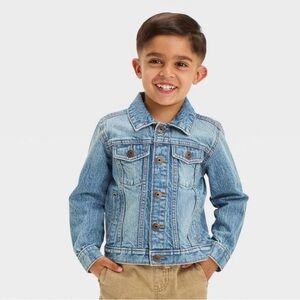 OshKosh B'gosh Kid Denim Jacket - Medium Wash
Size 4 NWOT